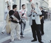 «Активный гражданин»: будущее ВДНХ и уличных музыкантов решат москвичи