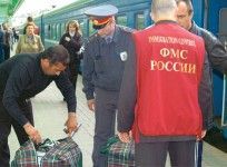 Власти выдворяют из Москвы нелегальных мигрантов