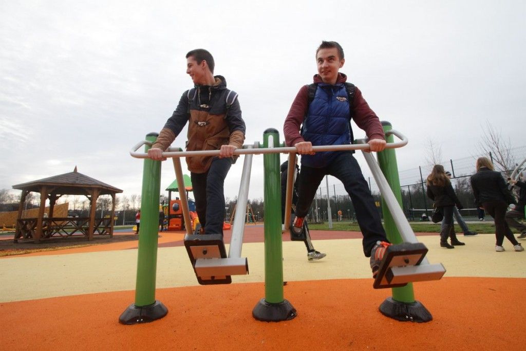 Представители городской власти проинспектируют детские площадки