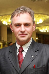 Павел Большунов