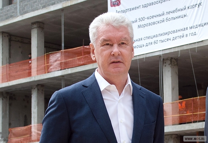 Собянин принял решение об увеличении финансирования больниц и поликлиник в системе ОМС