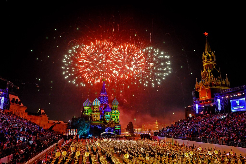 В День города во всех округах Москвы пройдет праздничный салют