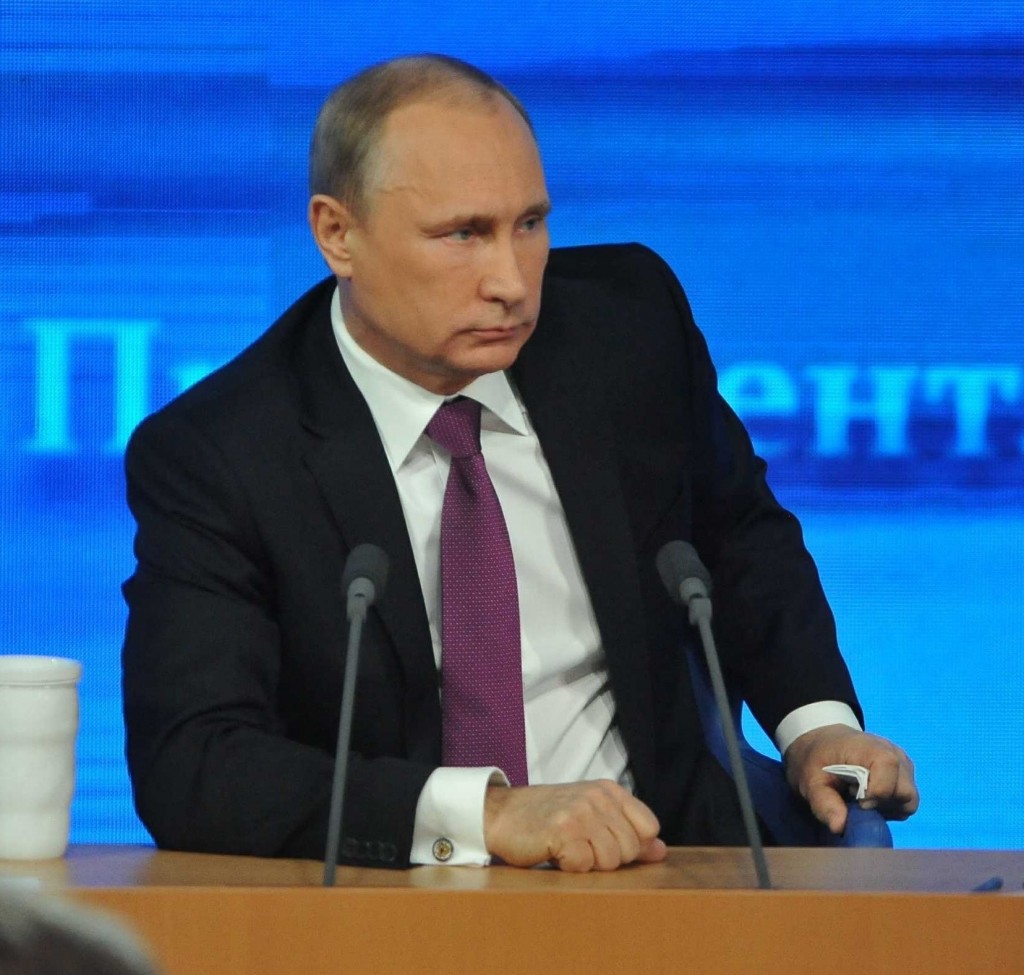 Владимир Путин подписал закон о лишении водительских прав за долги