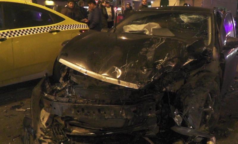 Автомобильная авария произошла на Крымском мосту