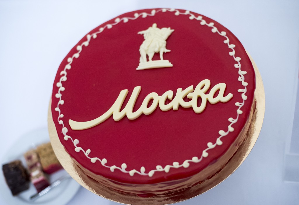 Жители столицы смогут купить торт «Москва» в 26 магазинах Центрального округа