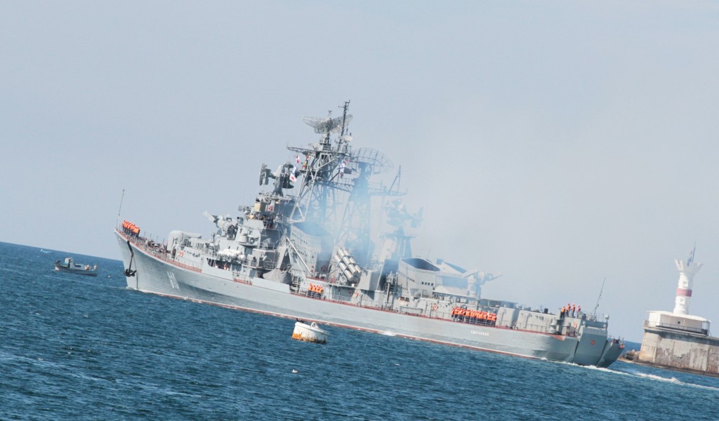 Российский корабль «Сметливый» открыл предупредительный огонь по судну Турции