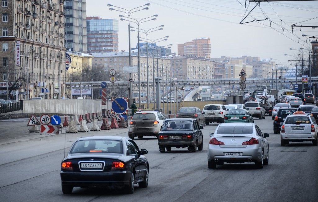 Дорожные камеры Москвы зафиксируют повороты не из того ряда