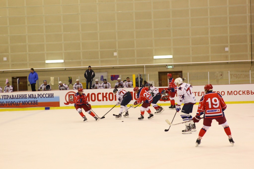 Российские хоккеисты одолели чехов в финале турнира ветеранов «Лига Легенд»
