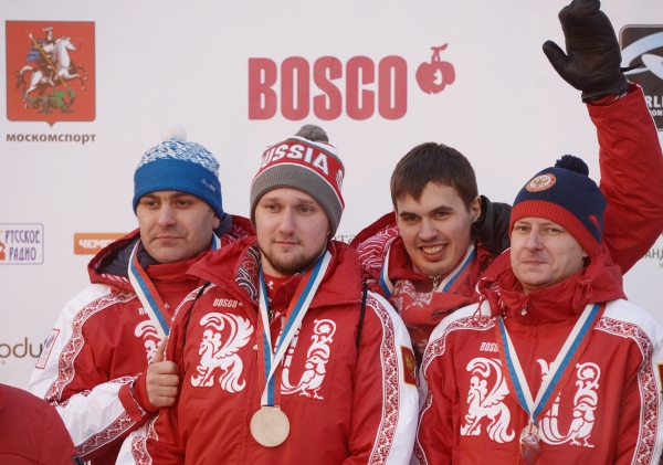 Команда Москвы одержала верх в этапе мирового тура по керлингу