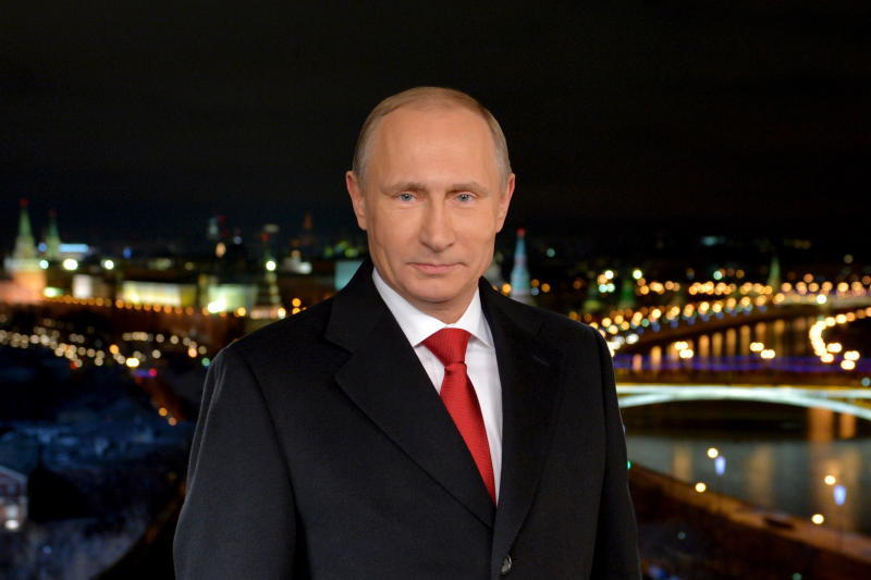 Владимир Путин поздравил россиян с Новым 2016 годом