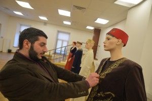 Открытие выставки армянского костюма в Московском доме национальностей.