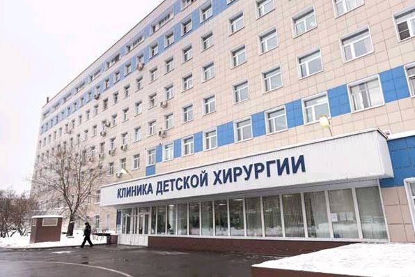 Подростки разгромили детскую больницу в центре Москвы