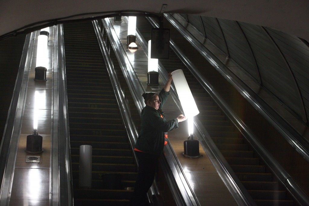 В метро установят взрывоустойчивые люстры