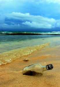 message-in-the-bottle-1314518-639x926