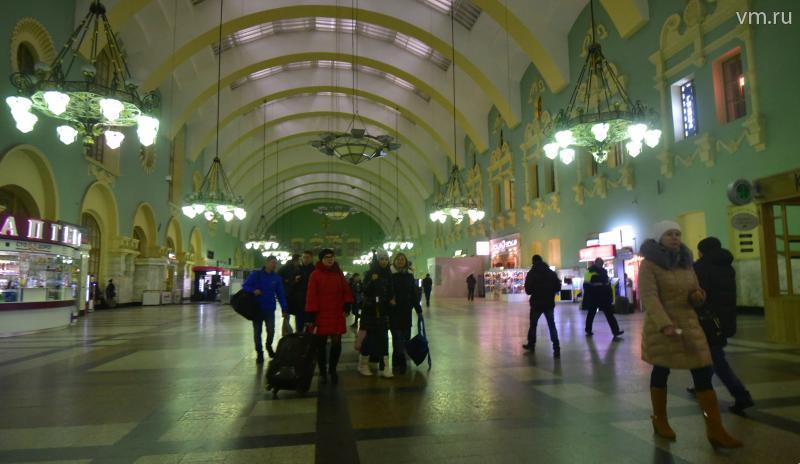 Кинологи проверили бесхозные предметы на Казанском вокзале и Савеловской