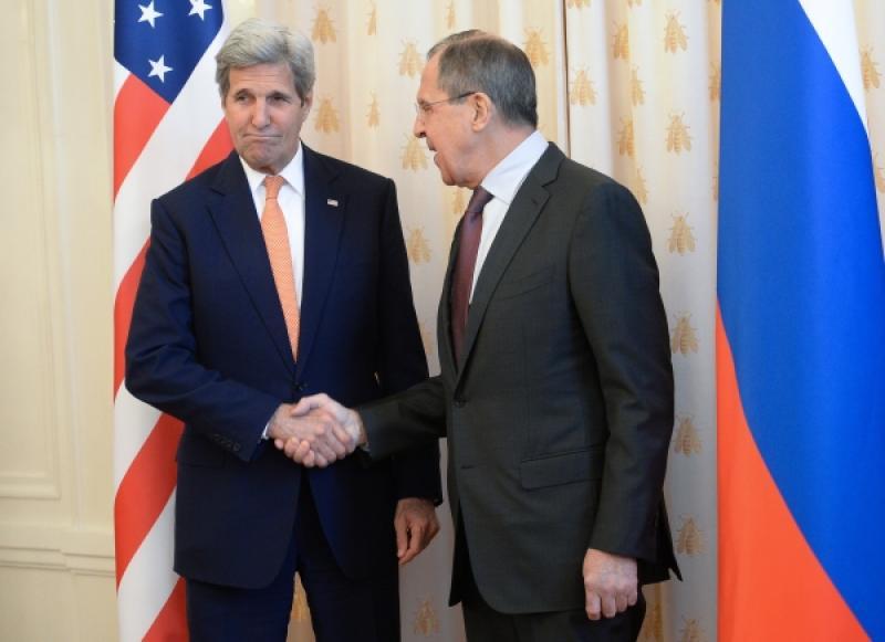 Лавров и Керри обсудили развитие российско-американских отношений