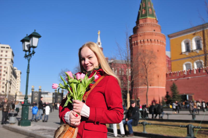 Солнечная погода без осадков ждет москвичей 10 марта
