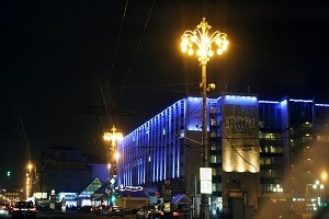 Москва принимает участие в международной акции «Зажги синим». Фото из архива.