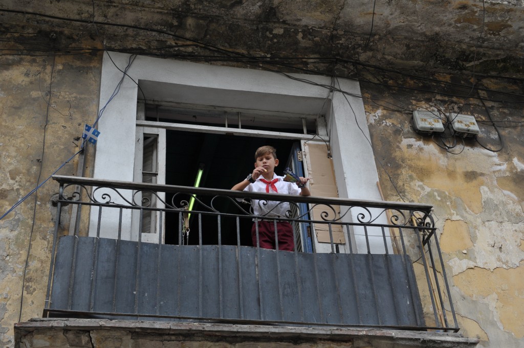 Аварийные балконы отремонтируют в 250 домах округа