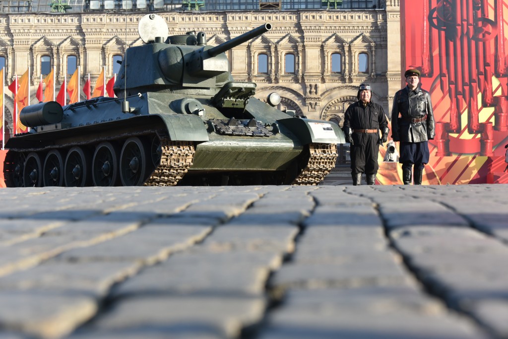 В Москву для участия в параде прибыла военная техника