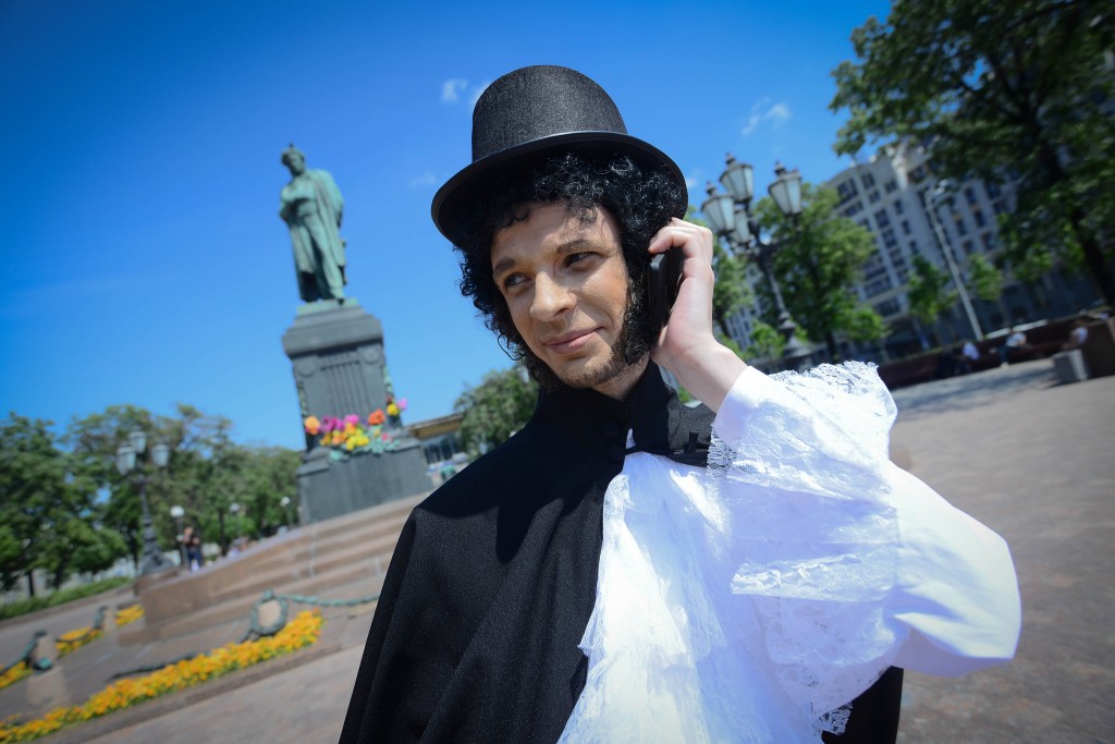 Парад поклонников Александра Пушкина в цилиндрах состоится на Тверском бульваре