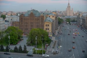 Об изменениях движения на дорогах в рамках «Моей улицы» жителей центра Москвы оповестят листовками