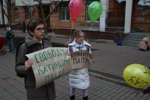 Артем Голутва и Женя Абдулова, дочь Александра Абдулова (слева направо)