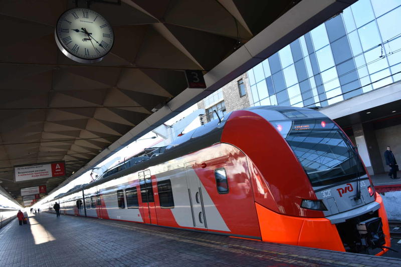 Первые 15 «Ласточек» с Wi-Fi и зарядками собрали для Московской кольцевой железной дороги