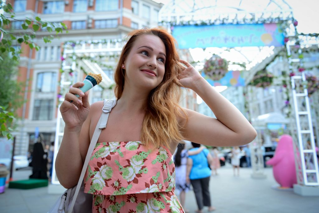 Около 100 килограммов мороженого бесплатно раздадут 1 июля на Болотной площади