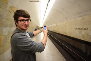 Беспроводной доступ к интернету в метро и наземном транспорте объединят до конца лета. Фото: "Вечерняя Москва"