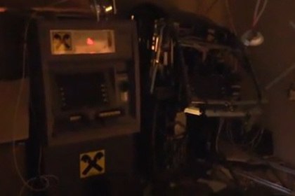 Грабители взорвали банкомат на востоке Москвы