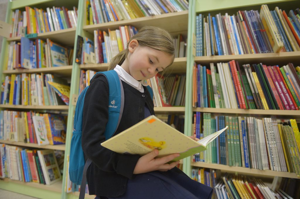 Акция «Подари ребенку книгу» стартовала в Российской государственной детской библиотеке