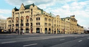 Около Политехнического музея могут появиться наземные переходы и парковка . Фото: ИТАР-ТАСС/ Сергей Виноградов