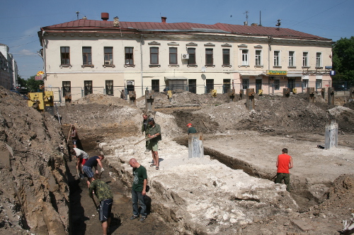 Стену Белого города на Хохловской площади превратят в музей