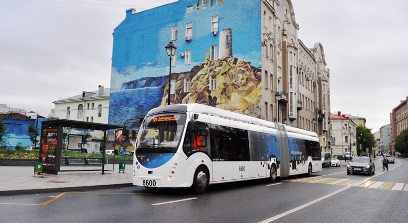 Первый электробус вышел на маршрут в Москве