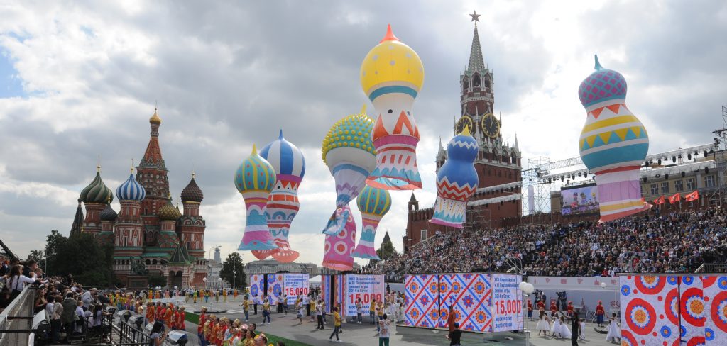 Ко Дню города в Москве установят арочные ансамбли