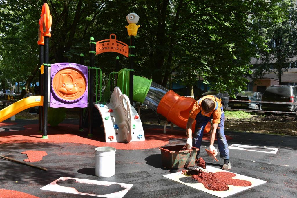 В Красносельском районе средства от платных парковок потратят на благоустройство