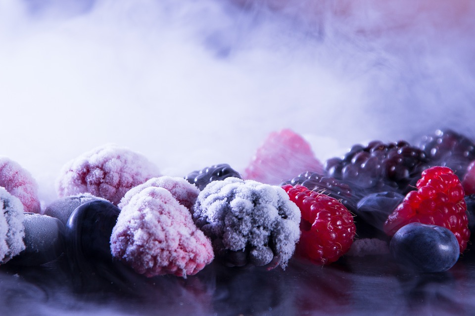 Как заморозить овощи и фрукты в морозильной камере