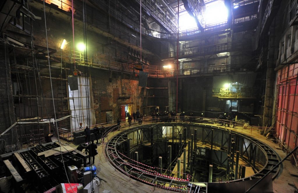 Реконструкция Малого театра завершится к концу года