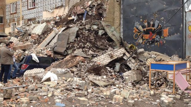 Спасатели не обнаружили людей под руинами здания на Волгоградском проспекте