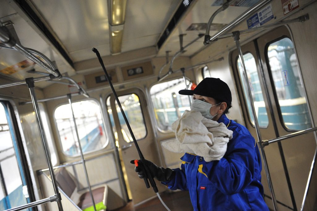 Поезда Московского метро обработают ультрафиолетом против ОРВИ