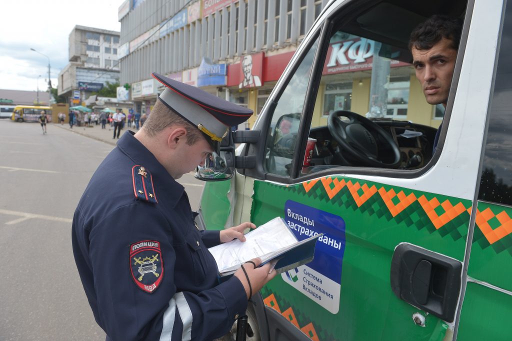 С начала года в Москве остановили три тысячи нелегальных автобусов