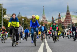 15 тысяч человек приняли участие в велопараде во Всемирный день без автомобиля