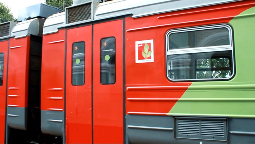 Сход с рельсов вагонов электрички задержал движение на Савеловском направлении железной дороги