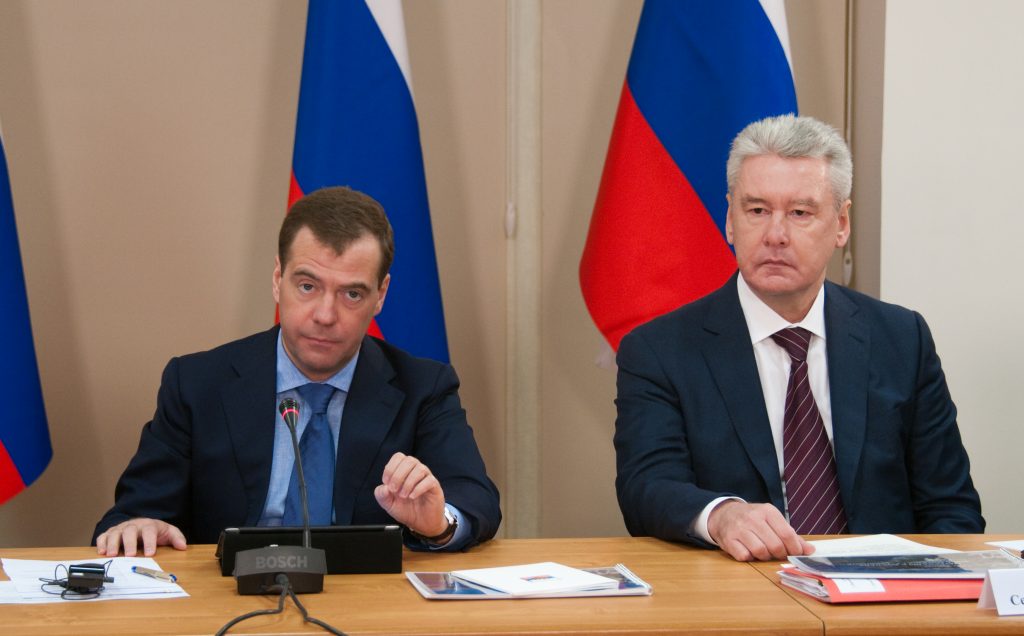 Премьер министр москвы. Собянин и Медведев. Председатель правительства Москвы.