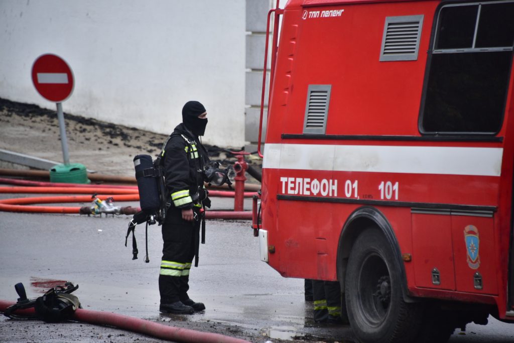 Специалисты ликвидировали пожар в торговом павильоне «Московская ярмарка»