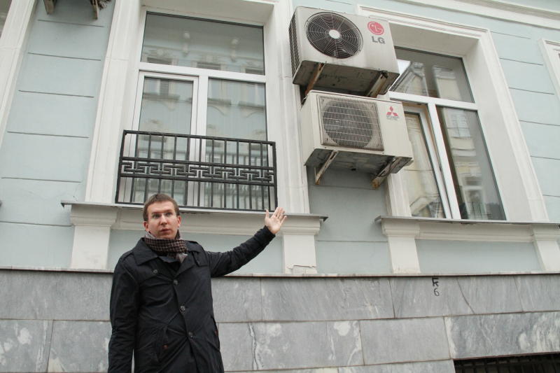 Навесные фасады особняка в Мещанском районе отремонтируют в следующем году