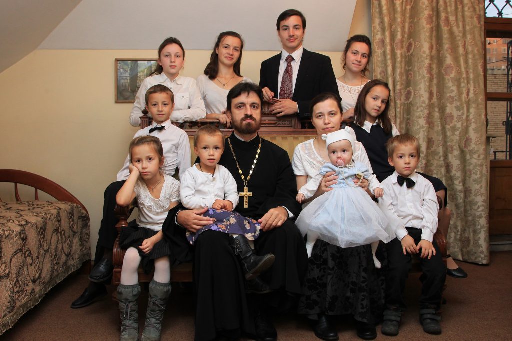 Сага о большой семье Ильяшенко