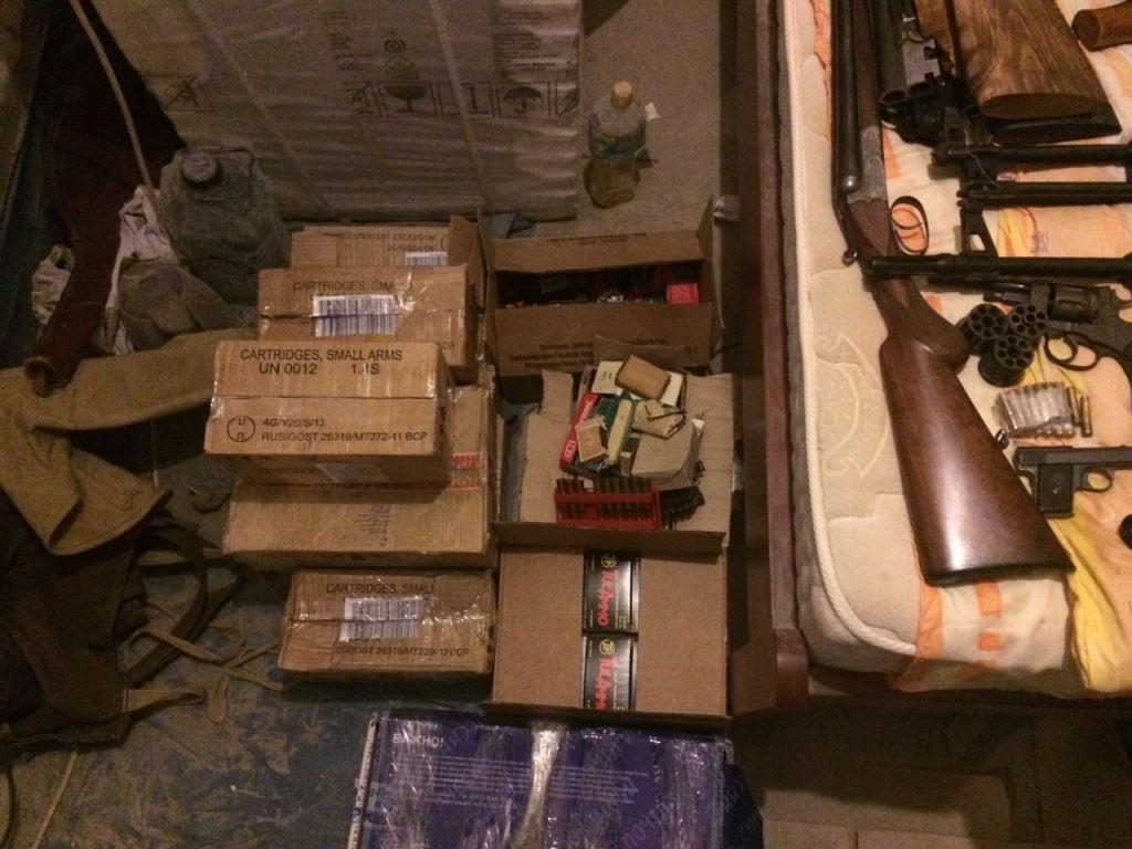Пулемет и тысячу патронов нашли у бывшего спасателя на востоке Мосвы
