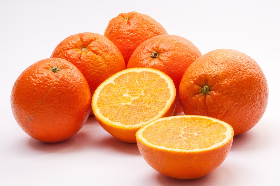 От высокого давления спасают... труд и апельсины
